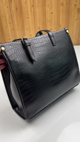 Rs 3200 Big Size Hand Bag Rs 3200 Big Size Hand Bag